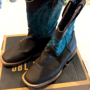 Dbl Barrel cowboy boots with box